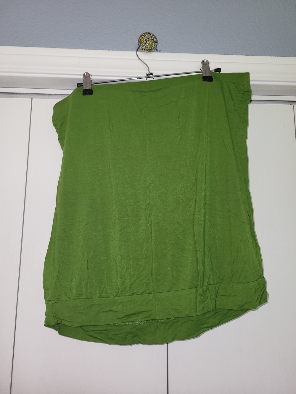 Women’s Green Bandeau Tube Top Pleated Front, Loose Fit - Picture 2 of 5